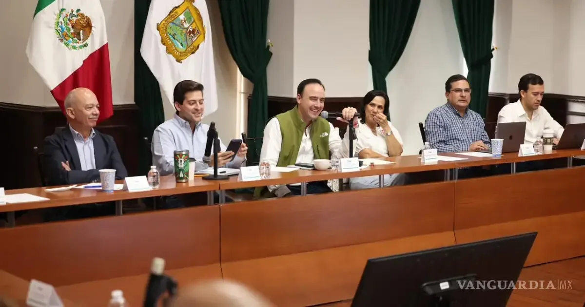 El gobernador revisó proyectos y obras en reunión de gabinete para cumplir compromisos del segundo semestre.