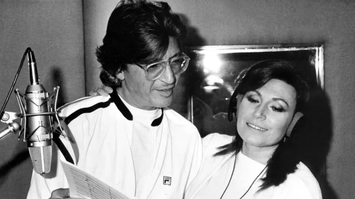 A sus 94 años, el célebre letrista reflexiona sobre su legado musical y la evolución de la industria.