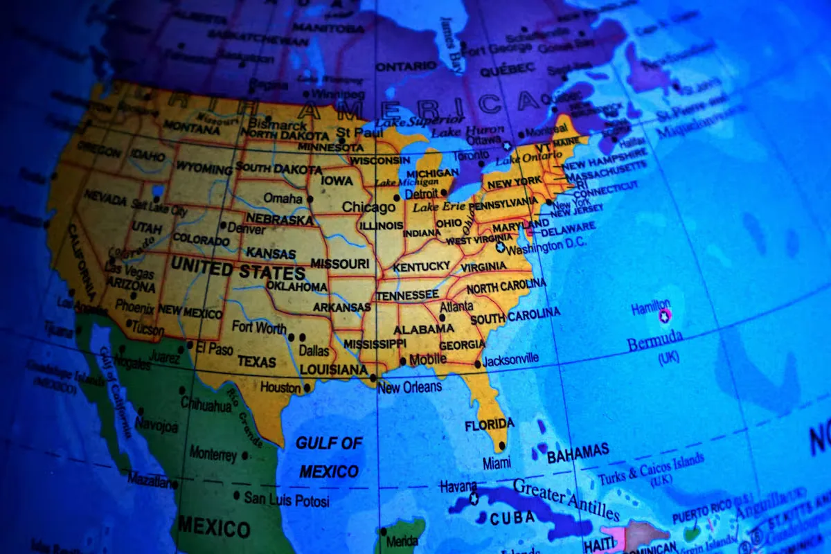 Mapa de los sismos recientes en Estados Unidos, incluyendo el de California.