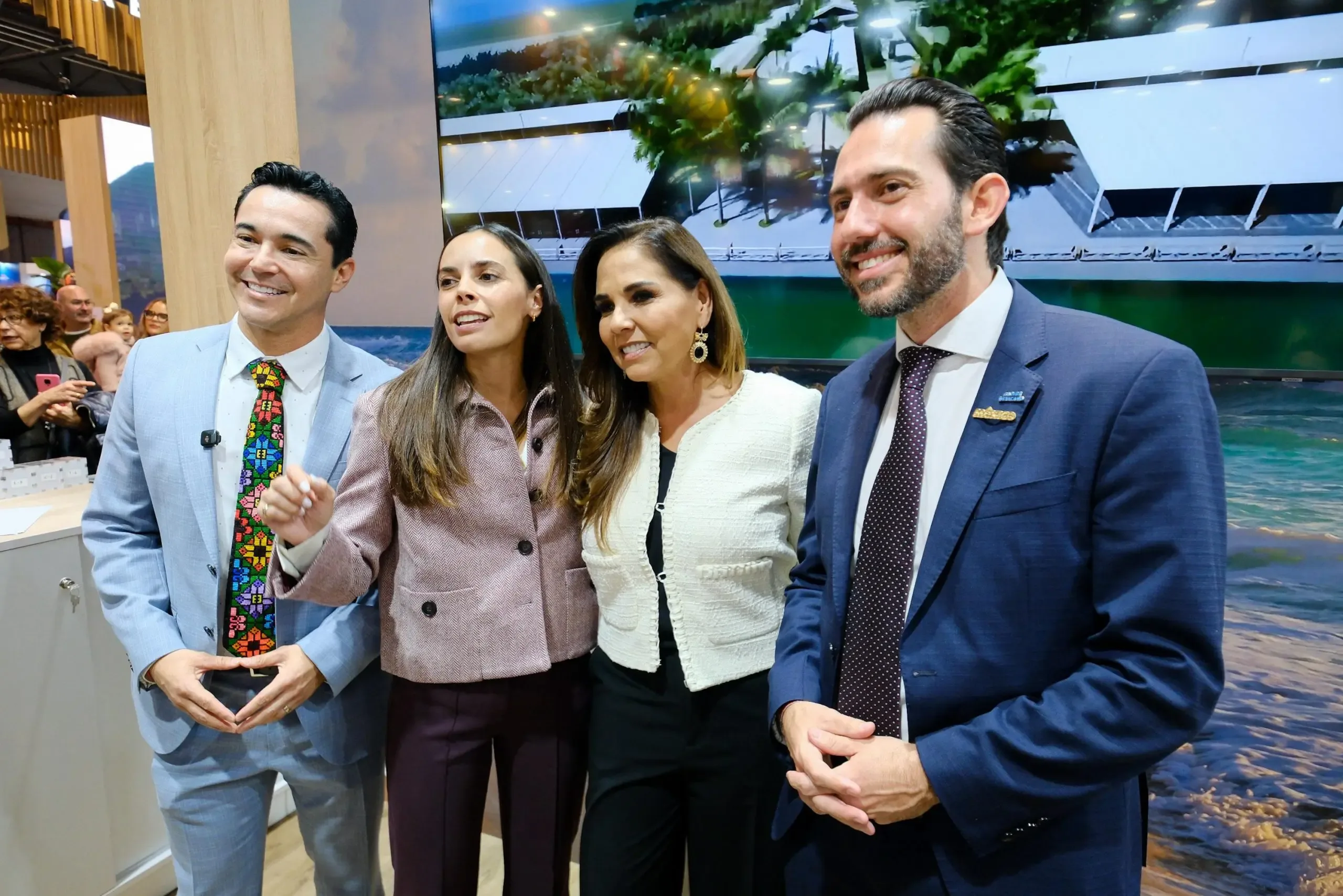 "Mara Lezama presenta el evento Hyrox en Cancún, un reto internacional de fitness."