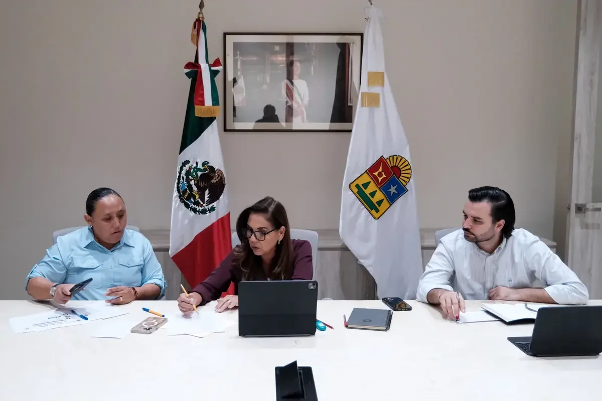 La gobernadora de Quintana Roo busca modernizar la red eléctrica para atender la creciente demanda en el estado.