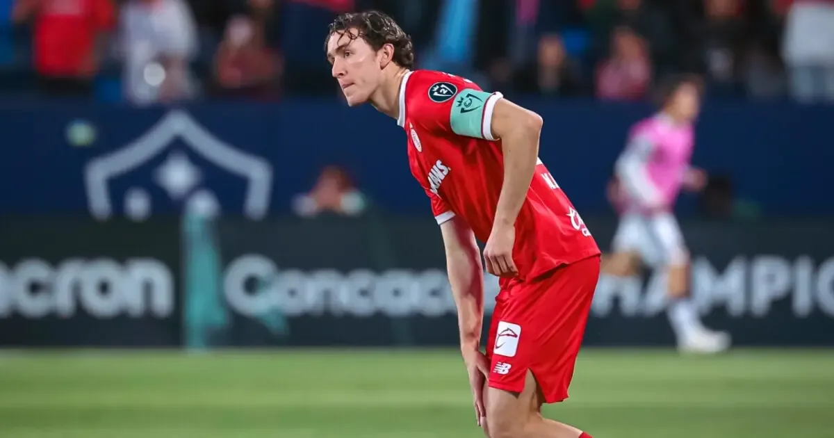 El mediocampista de Toluca se incluye en la lista preliminar a pesar de una lesión en la rodilla.
