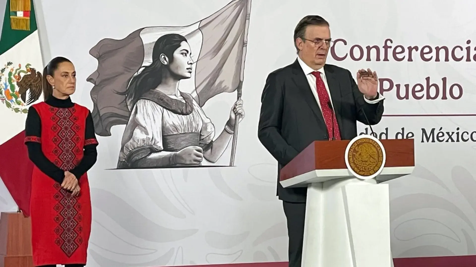 Marcelo Ebrard anuncia avances en la revisión del T-MEC en conferencia.