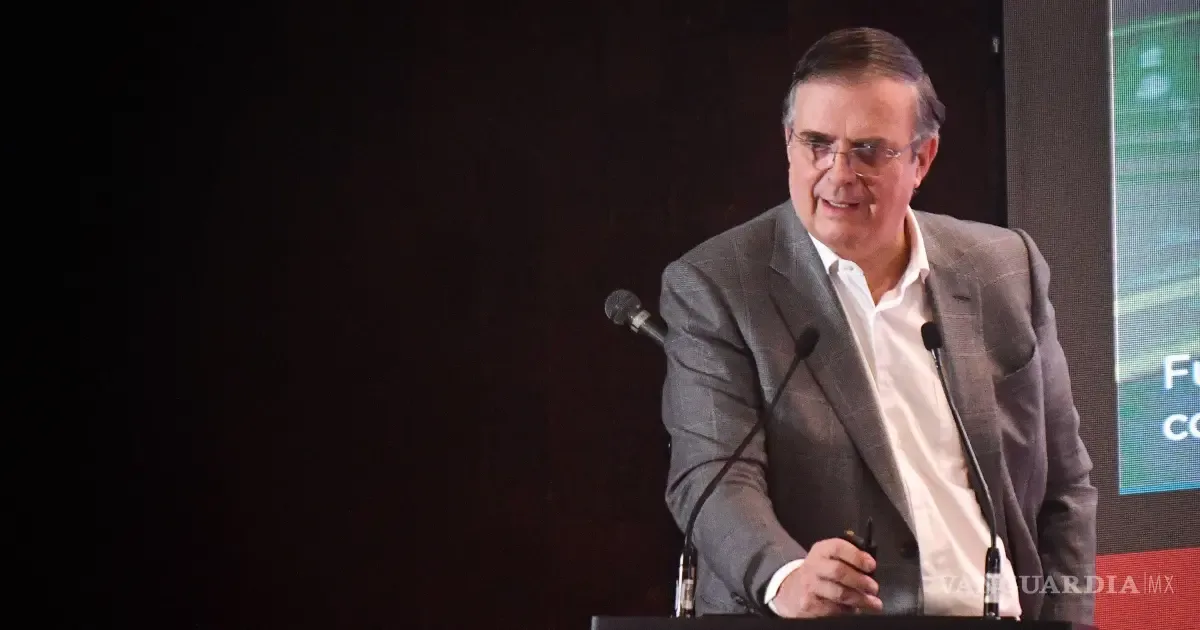 Marcelo Ebrard discute la situación del T-MEC durante la reunión con Diputados.