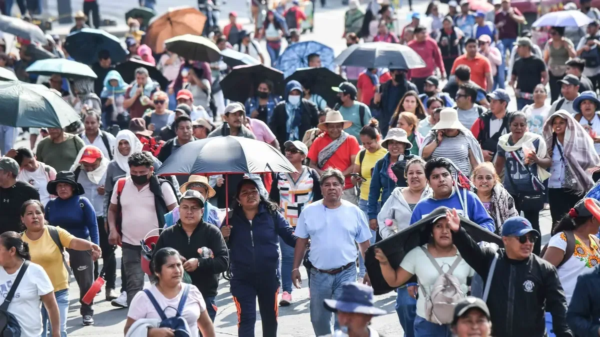Manifestantes exigirán derechos laborales y el cese de operativos en varias calles de la capital.