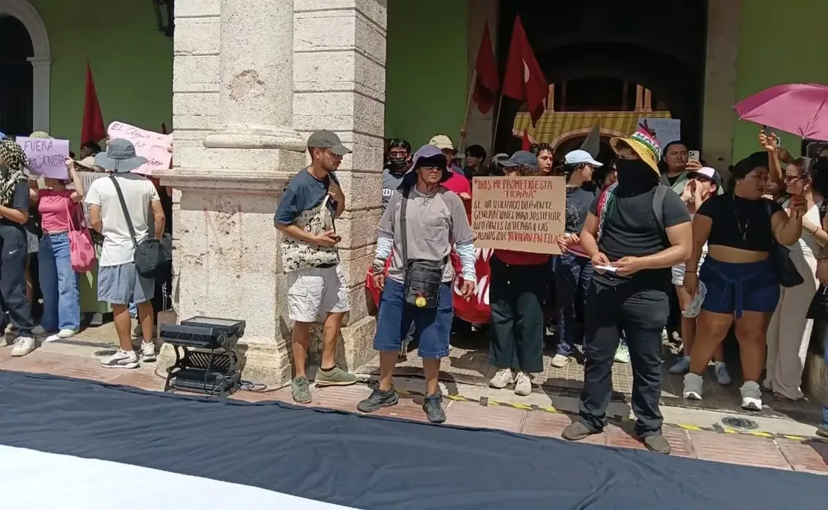 Colectivos y ciudadanos demandan proteger recursos naturales de Yucatán.