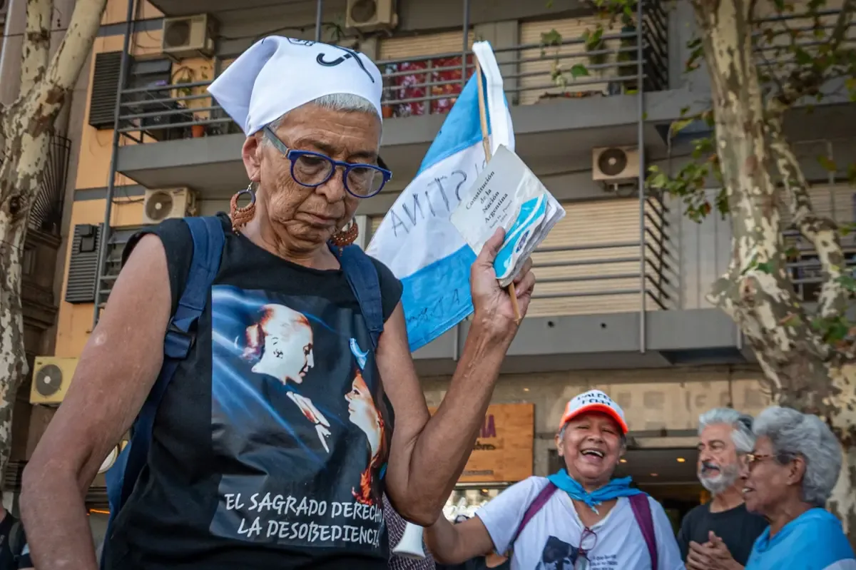La maestra Marcia Sastre concluye su camino en la educación tras dedicarse a la enseñanza y la comunidad.