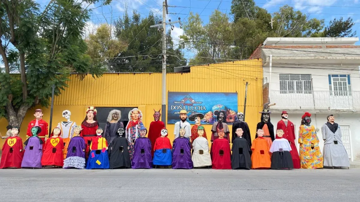 Marco Antonio Serrano, en un desfile con mojigangas en San Francisco del Rincón.