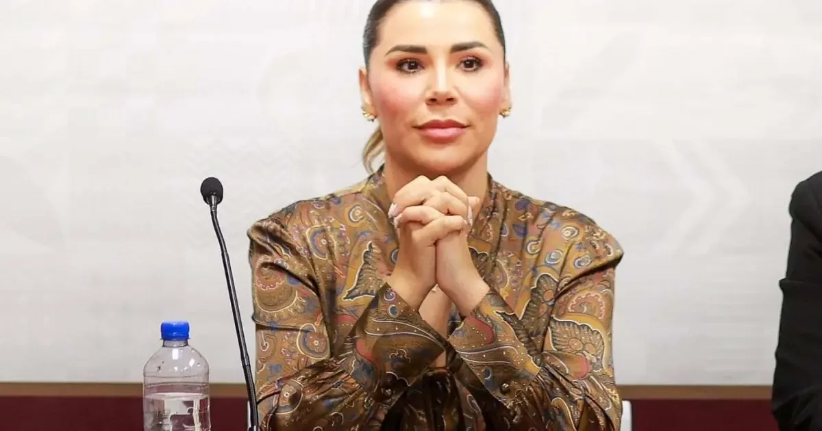 La gobernadora de Baja California se defiende de acusaciones tras filtraciones relacionadas con su situación jurídica en EE. UU.