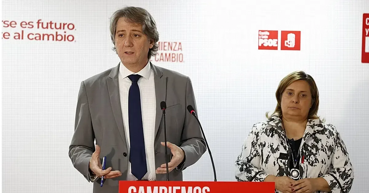 El líder del PSCyL demanda atención urgente para las finanzas locales ante la incertidumbre política.