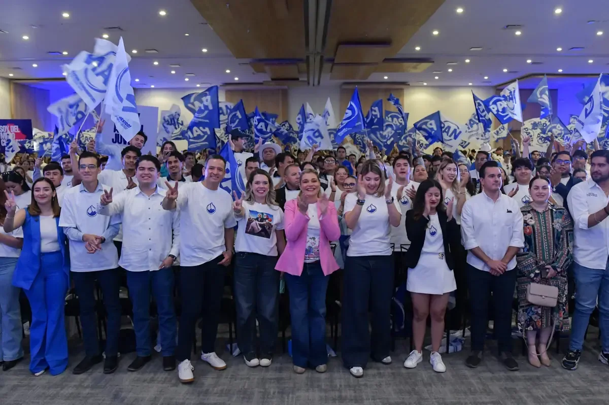 La gobernadora de Chihuahua invita a los jóvenes a fortalecer los principios y valores del Acción Nacional.