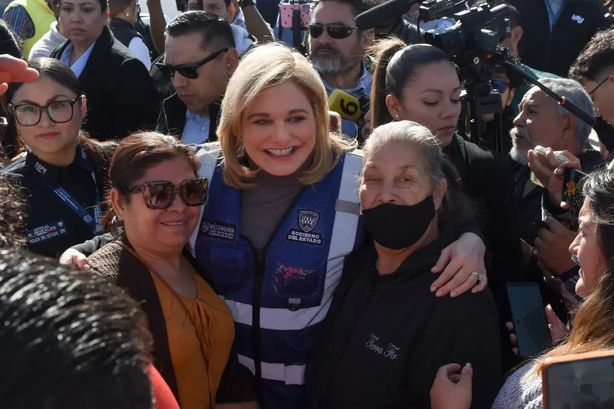La gobernadora destaca la fortaleza del pueblo chihuahuense tras protestas.