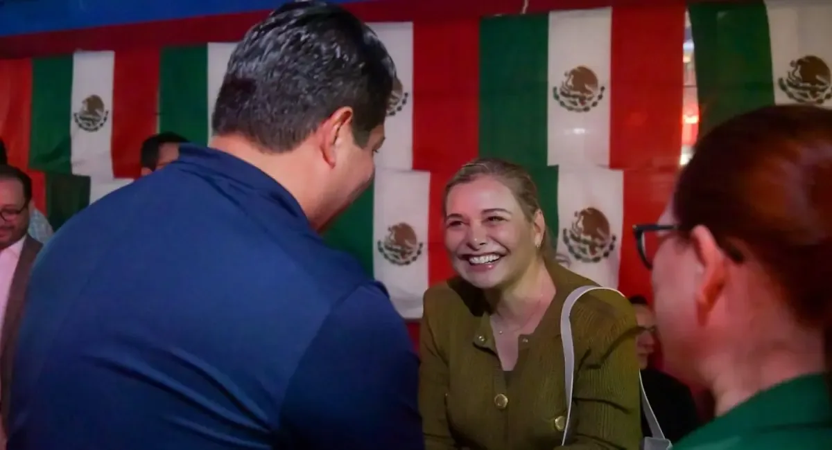 La gobernadora busca atraer inversiones a Chihuahua en medio de un contexto político complejo.