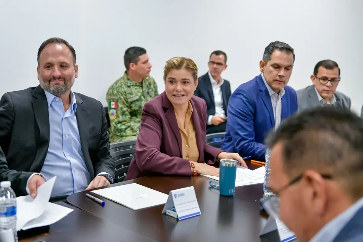 La mandataria resalta la colaboración entre instituciones para mejorar la seguridad en la frontera.