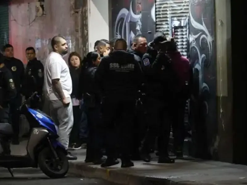La violencia se intensifica en Tepito tras el ataque a una barbería, que dejó dos muertos, incluyendo a un reconocido narcotraficante.