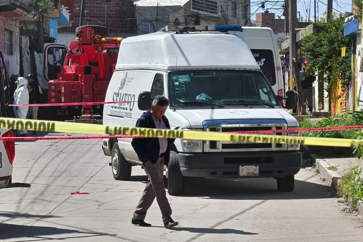 Un niño de casi tres años perdió la vida tras un ataque armado en Puebla, lo que provocó la detención de dos sospechosos.
