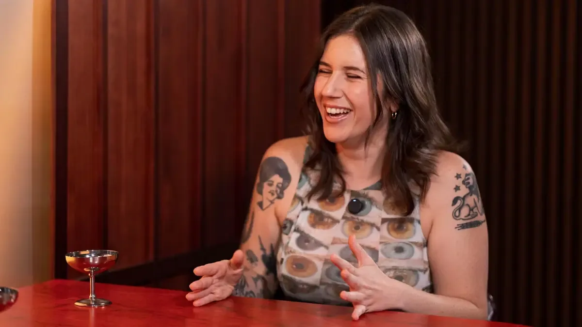 La autora habla sobre su vida y retos tras ser reconocida en el extranjero.