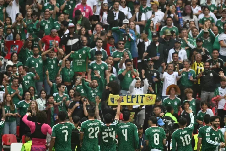 Kylian Mbappé marca doblete y Noruega se clasificó, México espera su duelo en casa.