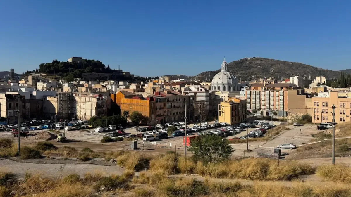 MC Cartagena solicita un informe técnico sobre las obras en Monte Sacro, acentuando la falta de información para los vecinos.