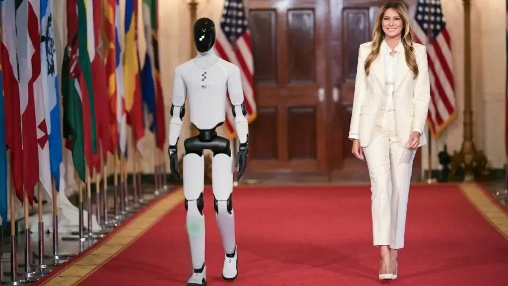 VIDEO | IA Asiste a Melania Trump en Cumbre Tecnológica