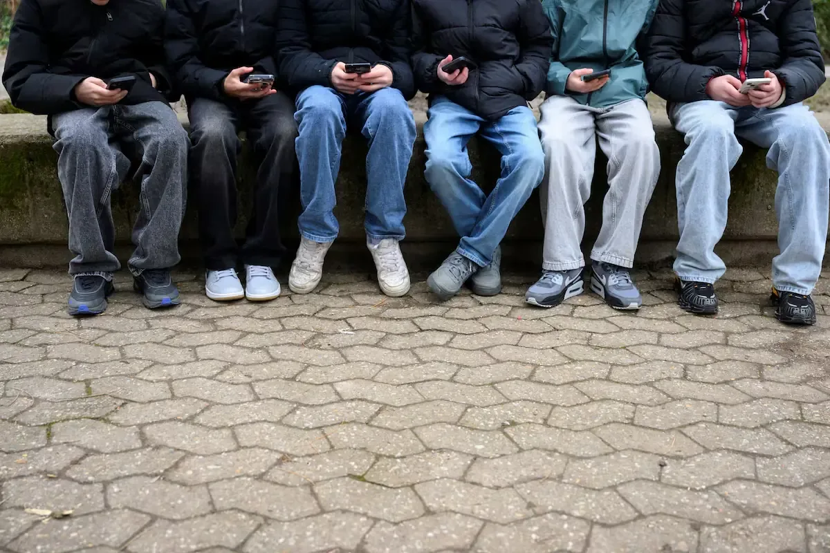 El pacto con fiscales generales de EE UU busca reducir el tiempo de uso de redes para adolescentes.