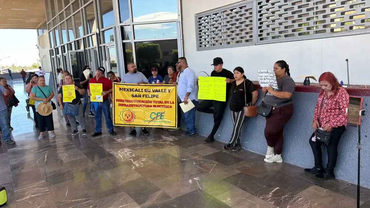 La ciudadanía demanda acciones ante constantes fallas en el servicio de electricidad.