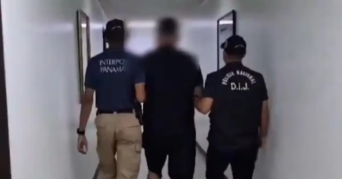 La captura se realizó en el Aeropuerto Internacional de Tocumen por alertas de Interpol.