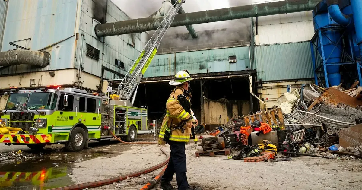 La demanda acusa fallas en la seguridad y mantenimiento del incinerador.