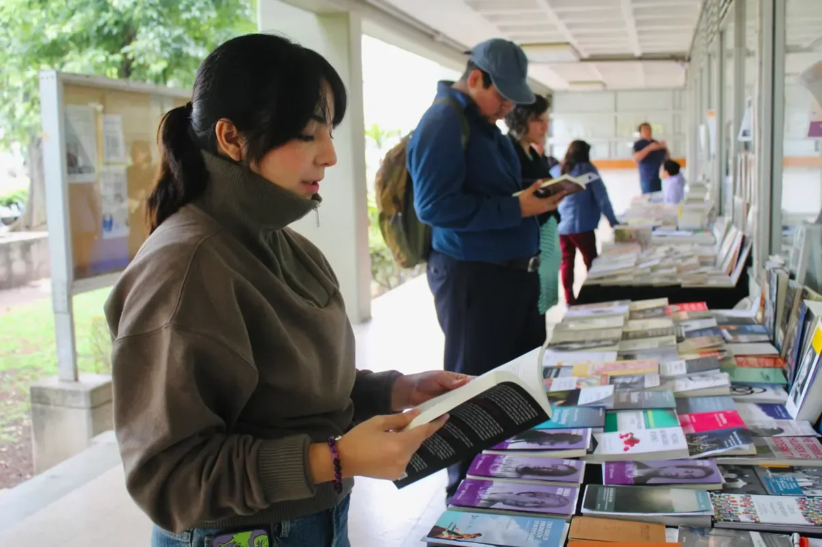 La iniciativa busca fomentar el hábito de la lectura y contribuir a una cultura de paz.
