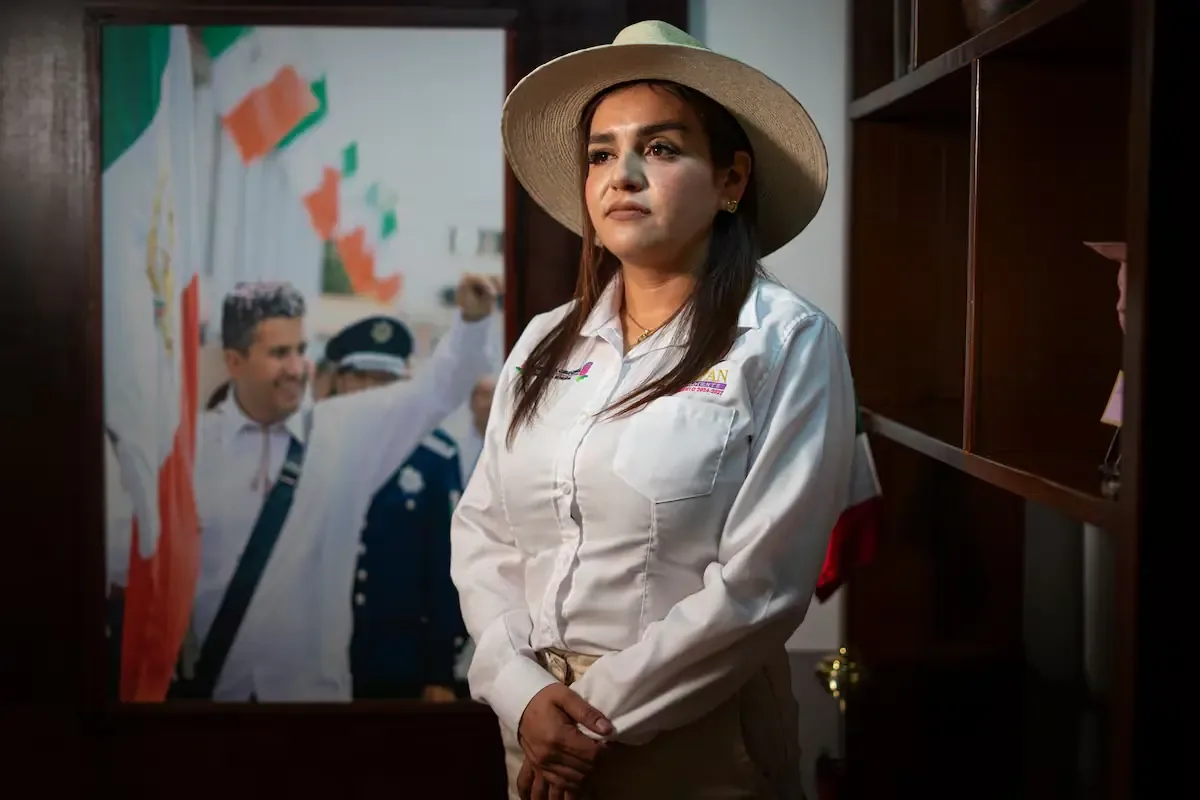 La alcaldesa de Uruapan enfrenta indagaciones y restricciones electorales a días de la contienda por la gubernatura.