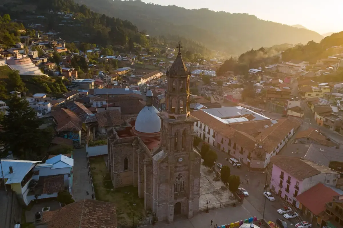 Los Pueblos Mágicos de Michoacán son una vitrina de su riqueza cultural y gastronómica.