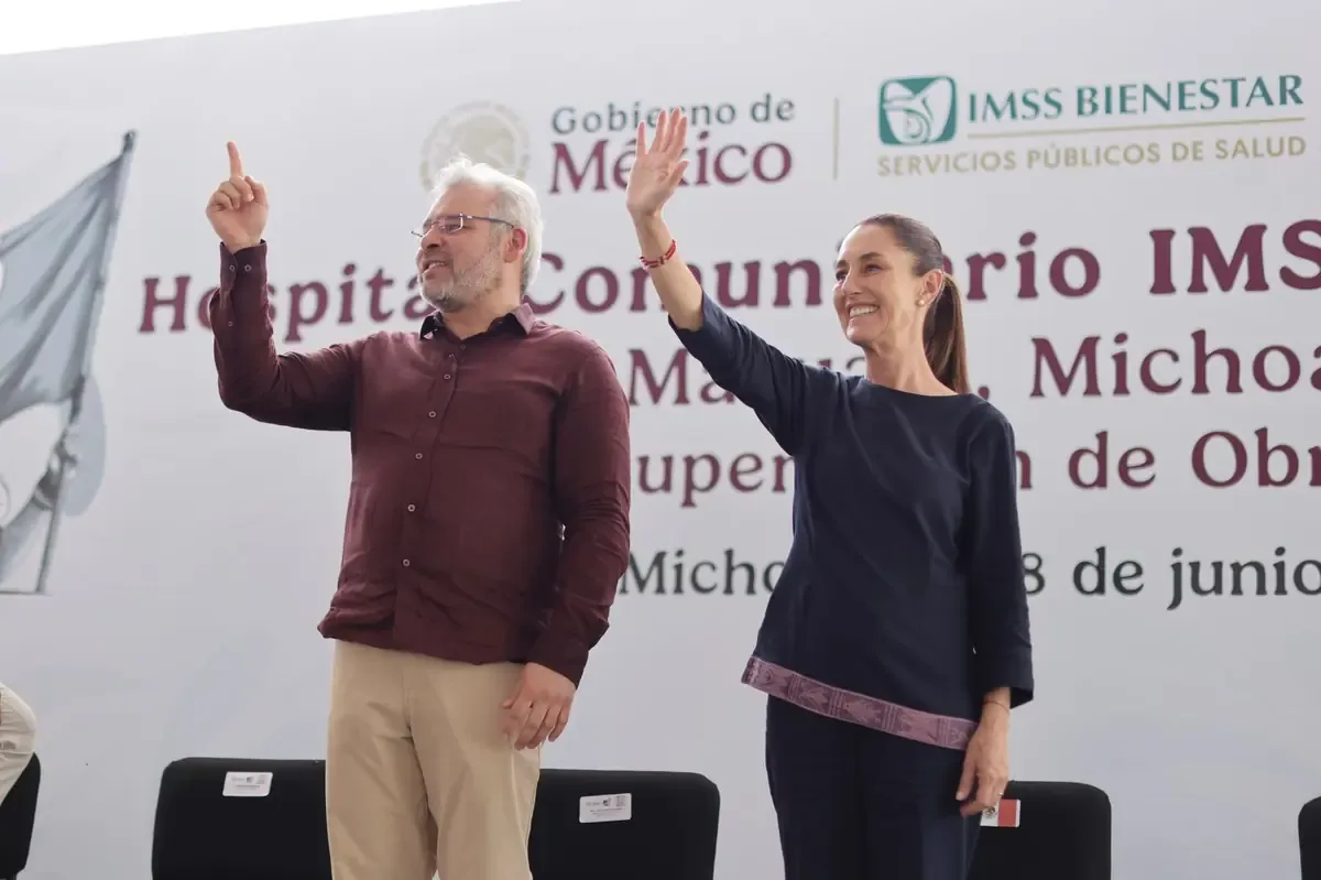 El gobernador de Michoacán detalla proyectos de salud, educación y conectividad en el estado.