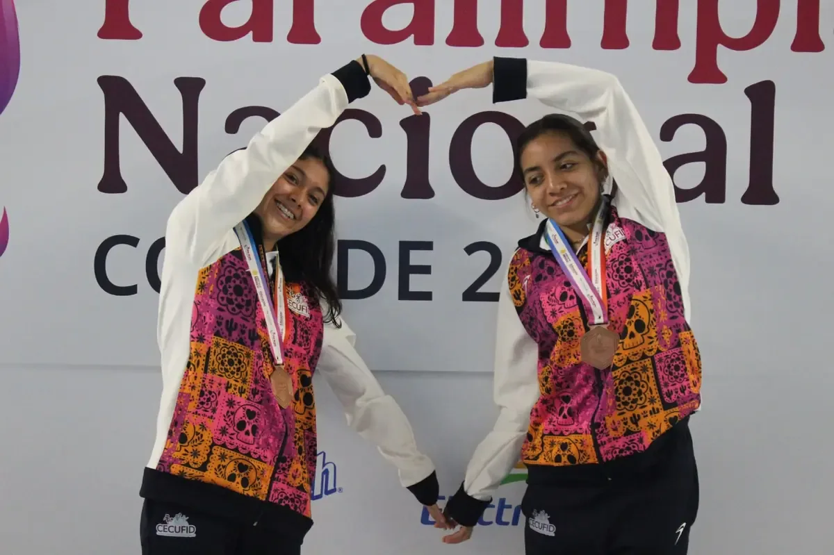 La delegación michoacana se lució con 20 medallas de oro y un destacado nadador.