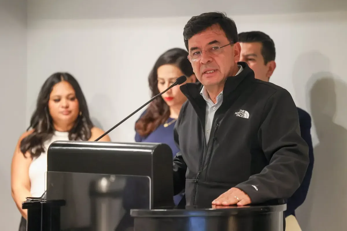 Miguel Márquez Ríos asegura que exvocero presidencial debe explicar presuntas irregularidades en pagos a trabajadores del SME.