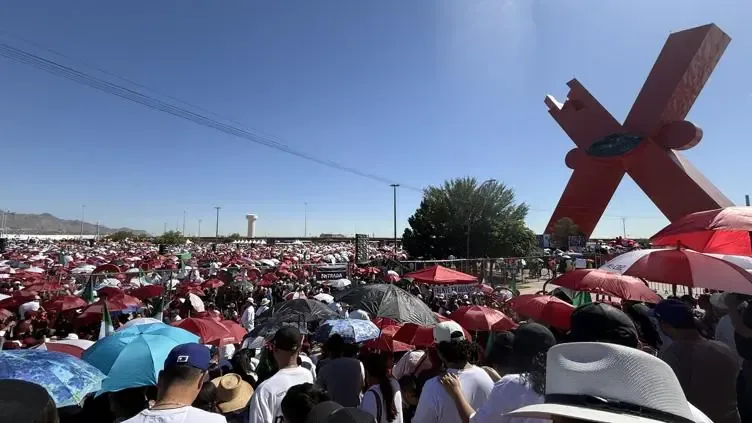 La presidenta de México conmemora el segundo aniversario de su triunfo electoral en Juárez.