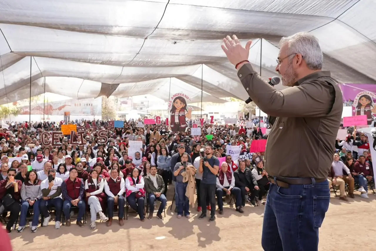 Militantes de Morena se reúnen para fortalecer la Cuarta Transformación en Michoacán.