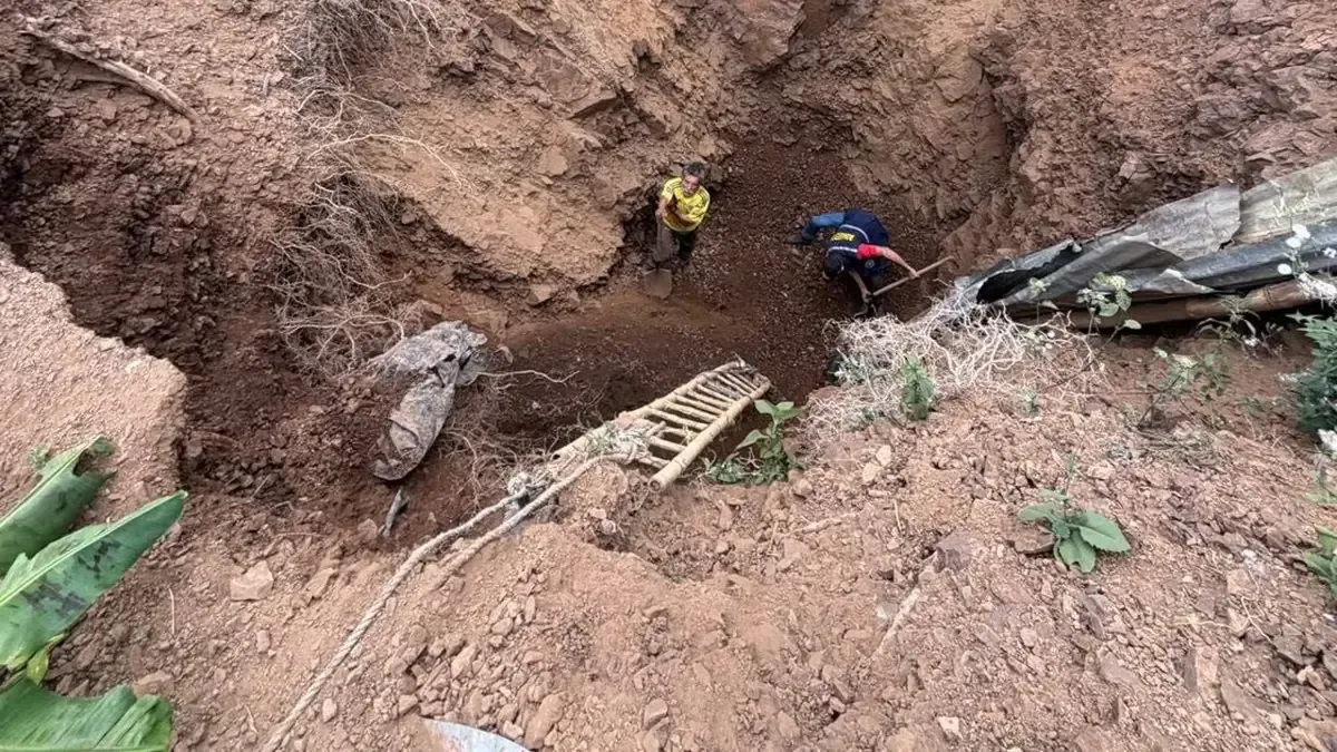 El rescate fue realizado por bomberos y personal de salud en condiciones difíciles.