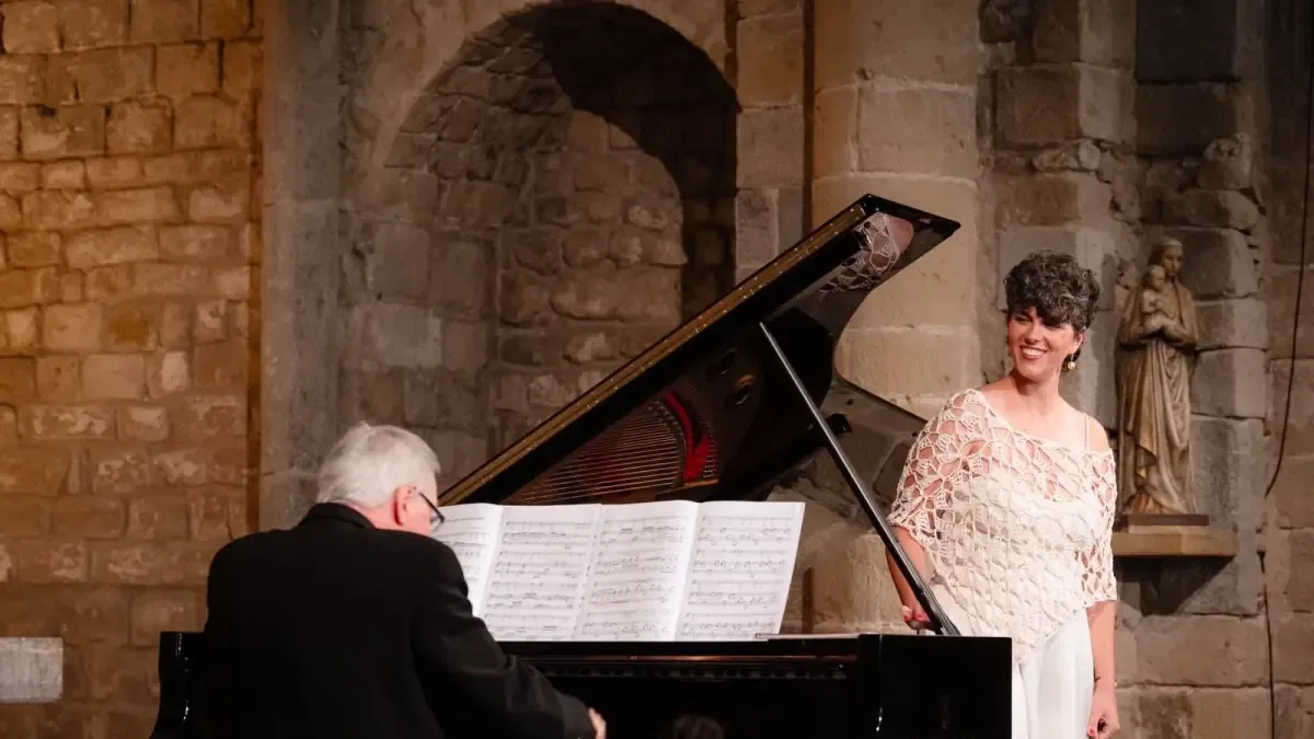 La soprano presentó un programa con obras de Eduard Toldrà y Frederic Mompou.
