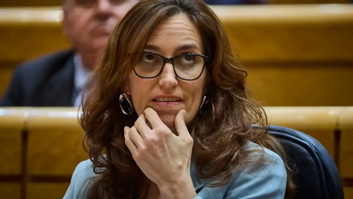 La falta de diálogo ante la huelga médica ha llevado a crecientes reclamos políticos en toda España.