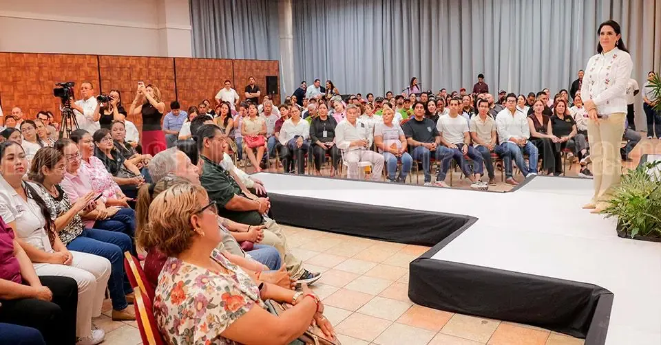 La alcaldesa de Tampico presenta logros y avances en su gestión a 18 meses de iniciar su gobierno.
