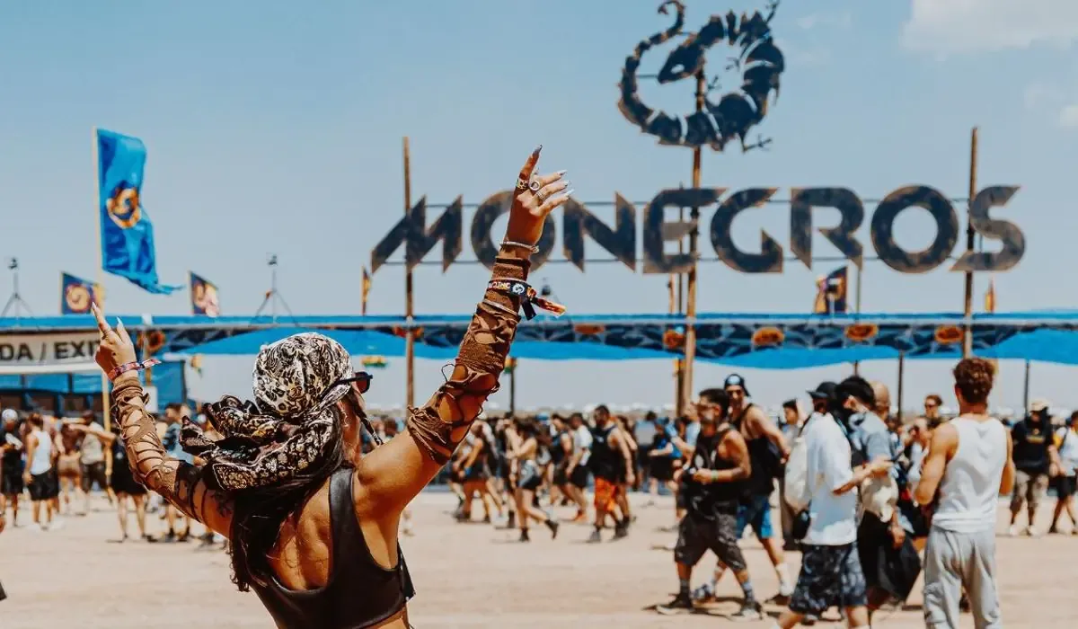 La edición más multitudinaria del festival celebra 33 años con un ambiente único y desconectado.