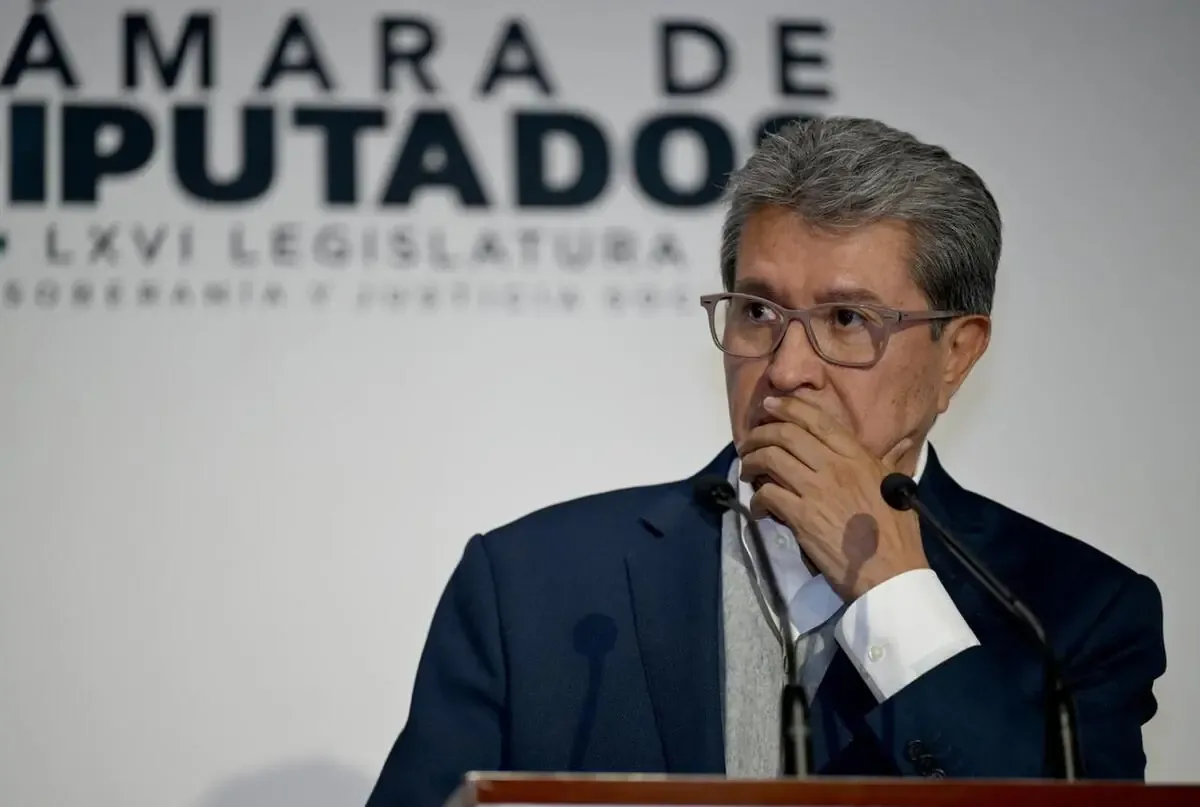 El líder de Morena exige justicia tras arresto de 15 legisladores observadores.