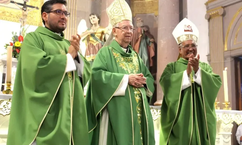Mons. Mario de Gasperín durante la misa de Acción de Gracias en Querétaro.
