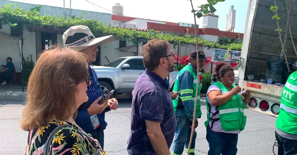 La iniciativa fomenta la reforestación urbana y el compromiso ambiental de la ciudadanía.