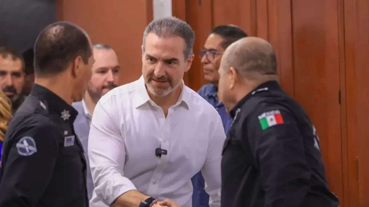El alcalde supervisa medidas de seguridad y respuesta a inundaciones en la ciudad.
