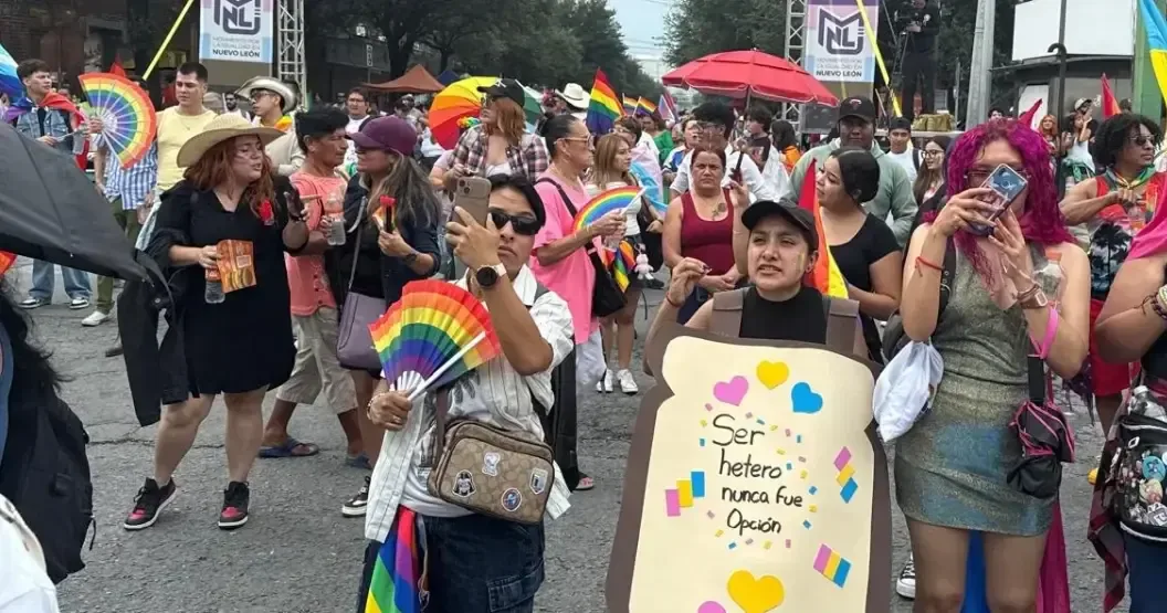 La celebración resalta los avances y desafíos en la lucha por los derechos LGBTQI+ en Nuevo León.