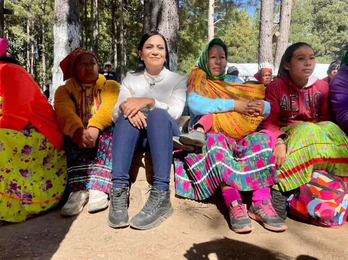 Montiel denuncia ataques de la gobernadora de Chihuahua y defiende su trayectoria.