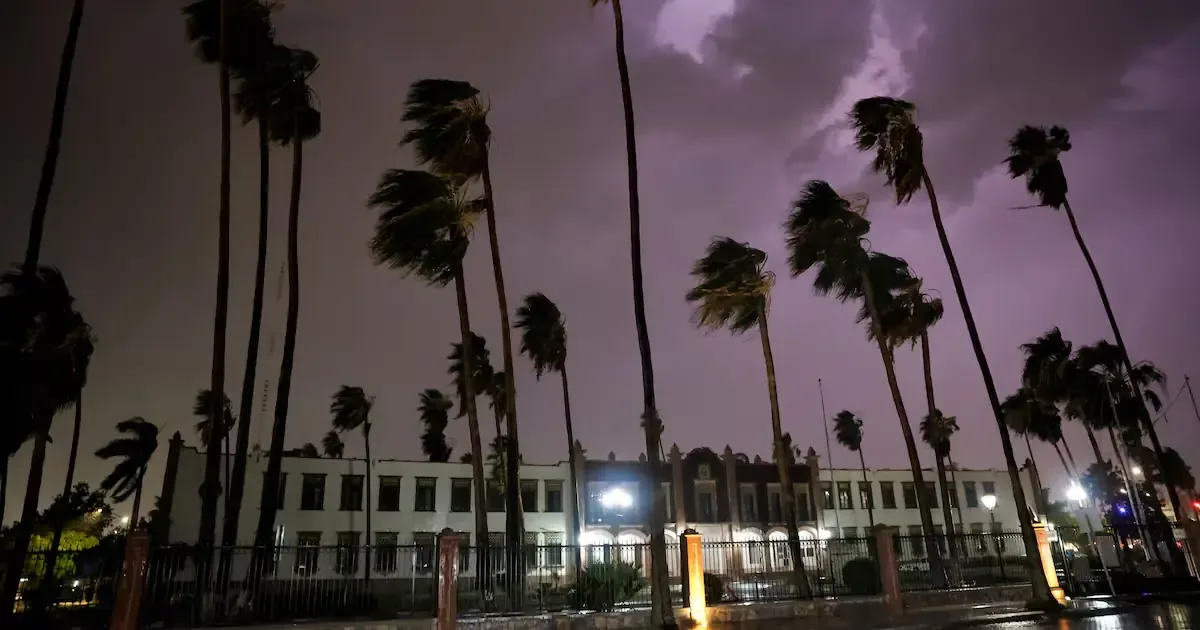 Sonora experimentará fuertes lluvias y altas temperaturas, afectando diversas localidades.