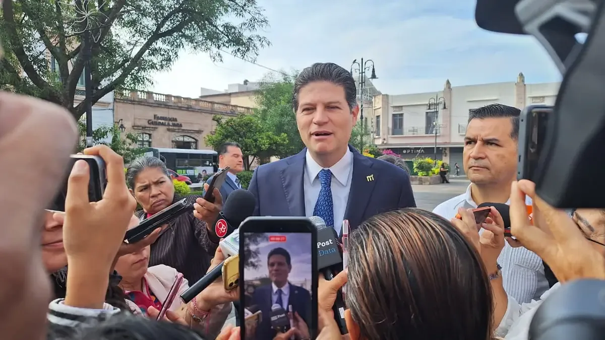 El alcalde Alfonso Martínez anunció acciones firmes contra el comercio informal que operen sin autorización en el centro histórico.