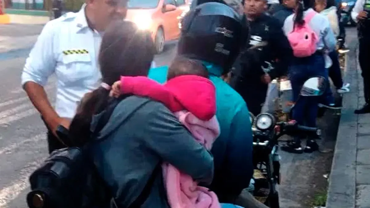 La Policía de Morelia intensifica operativos para proteger a la niñez de los peligros de viajar en motocicleta.